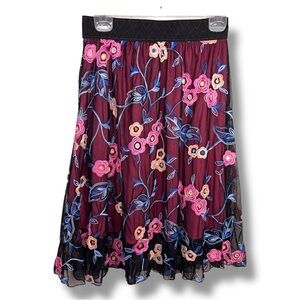 Small LuLaRoe Black Mesh Floral Colorful Embroidery Skirt Elastic Waistband